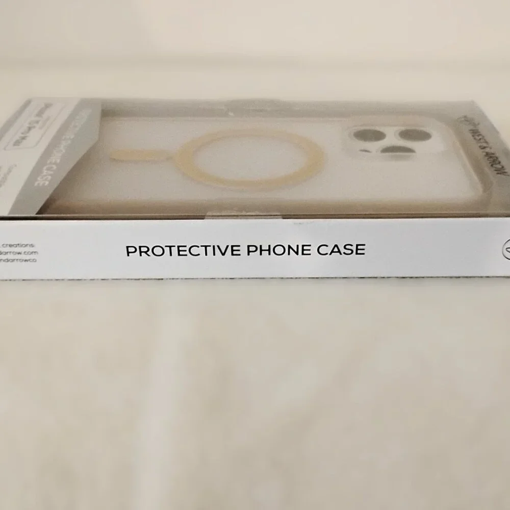West & Arrow White/Tan iPhone 15 Pro Max Protective Phone Case